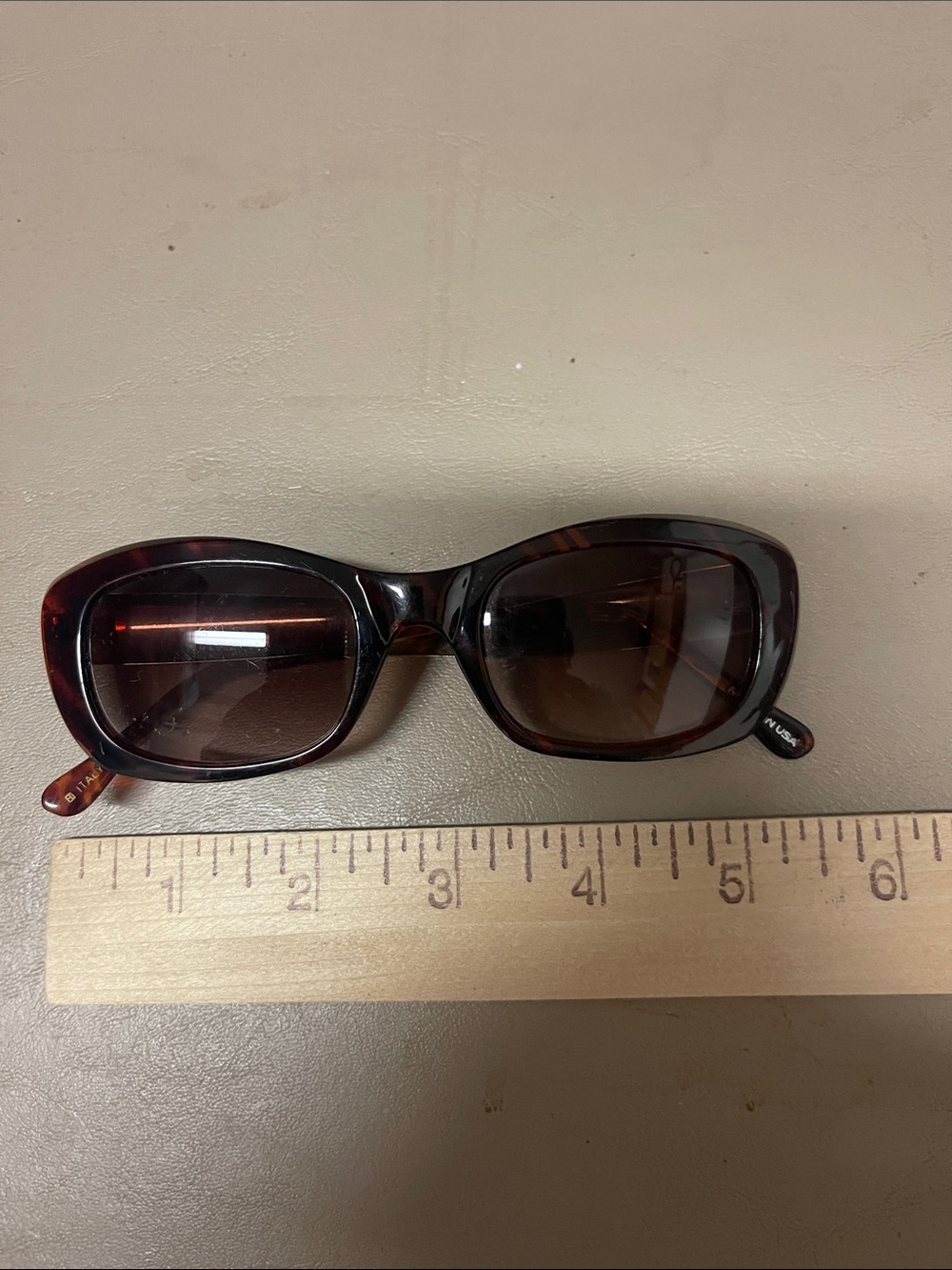 DKNY Women's Tortoiseshell Sunglasses with Brown Lenses
